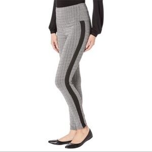 Lysse Signature Plaid Side Striped Legging